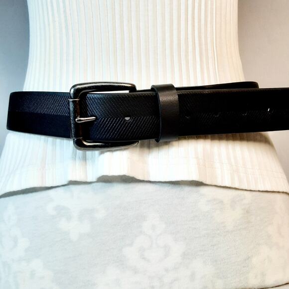 Denizen From Levis Black Chevron Ribbed Belt Medium 32-36 Waist Faux Leather - Picture 2 of 13